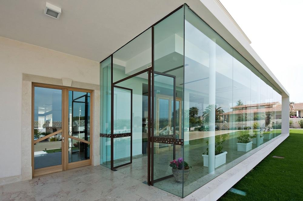 Pietre Nere Resort & Spa Modica Bagian luar foto